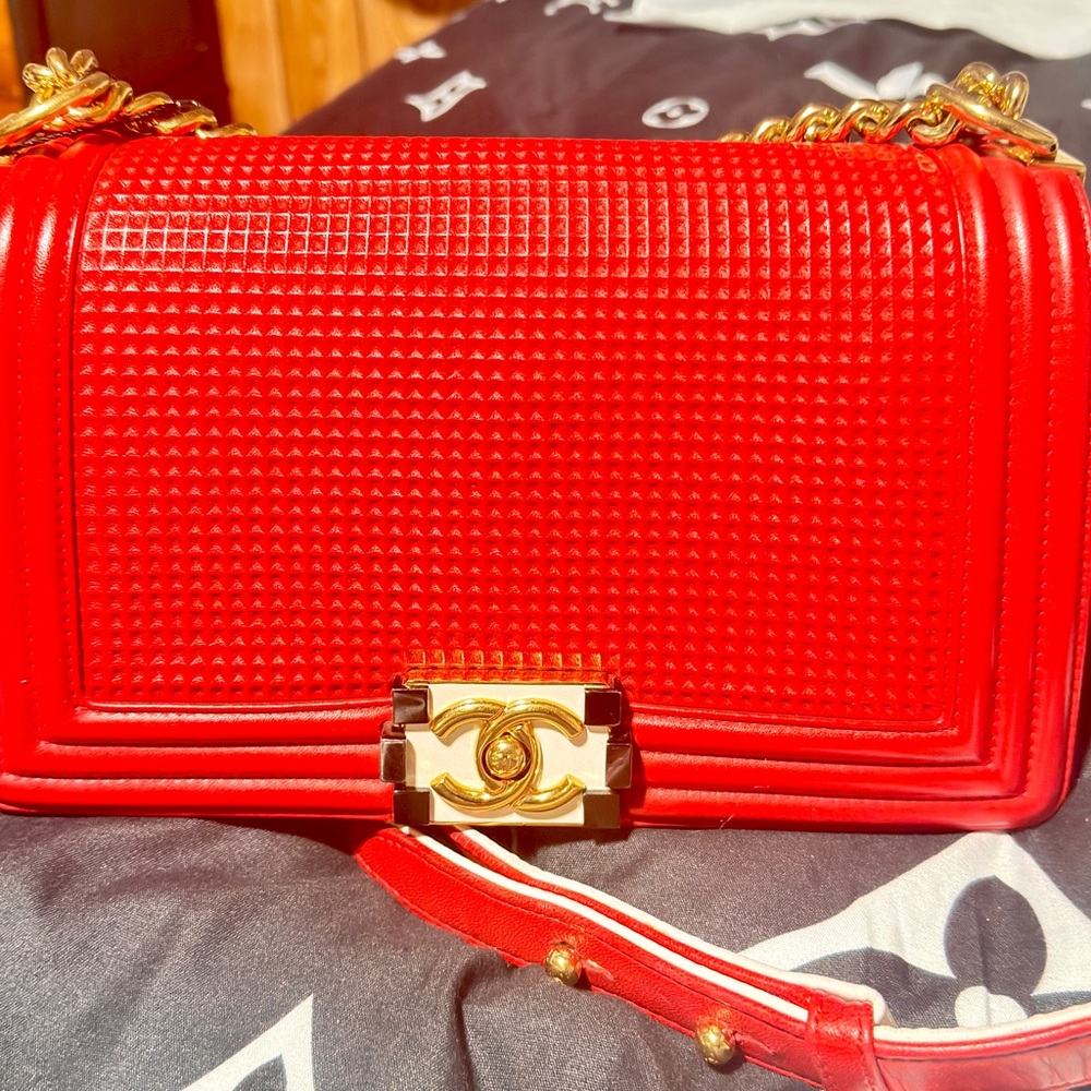 CHANEL Boy Bag Red Special Edition Leather Red - Picture 3 of 16